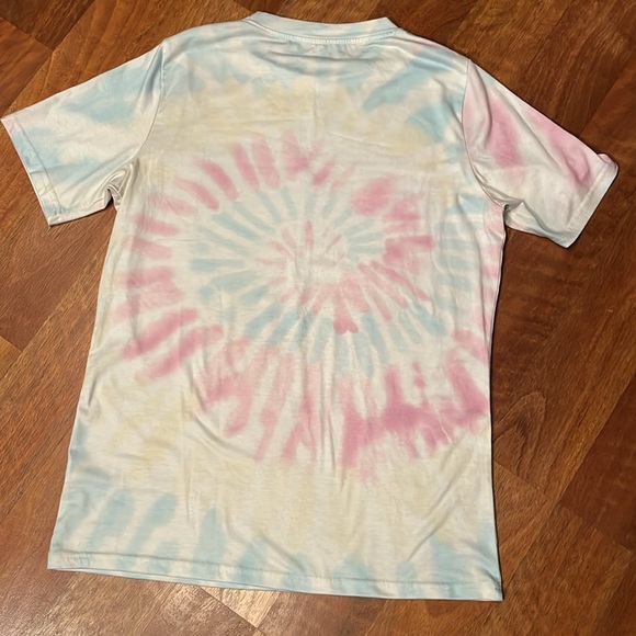 Like new no brand tie-dye T-shirt - Picture 9 of 10